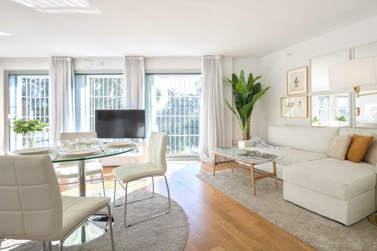 Betis Deluxe Riverside Seville Ngoại thất bức ảnh